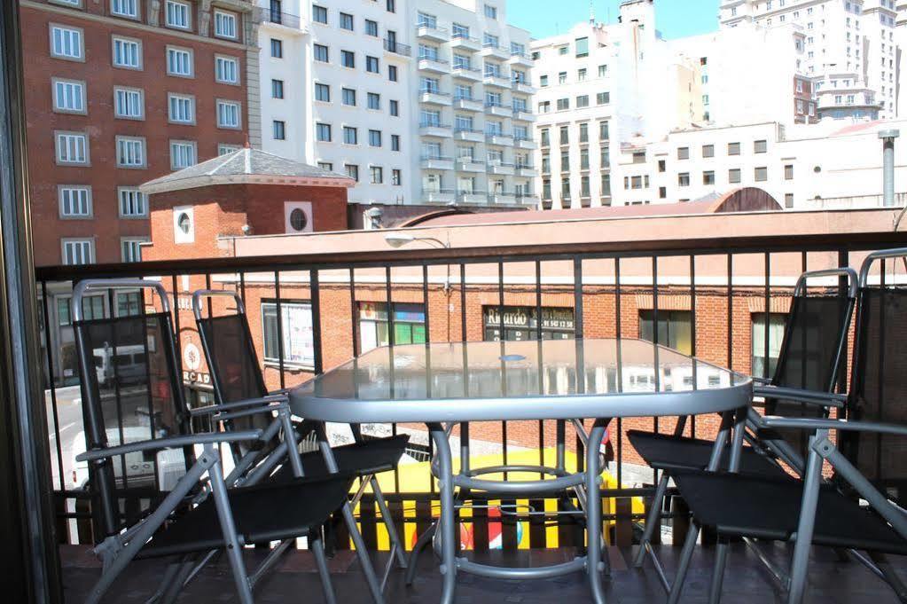 Apartamentos Rialto Madrid Exterior foto